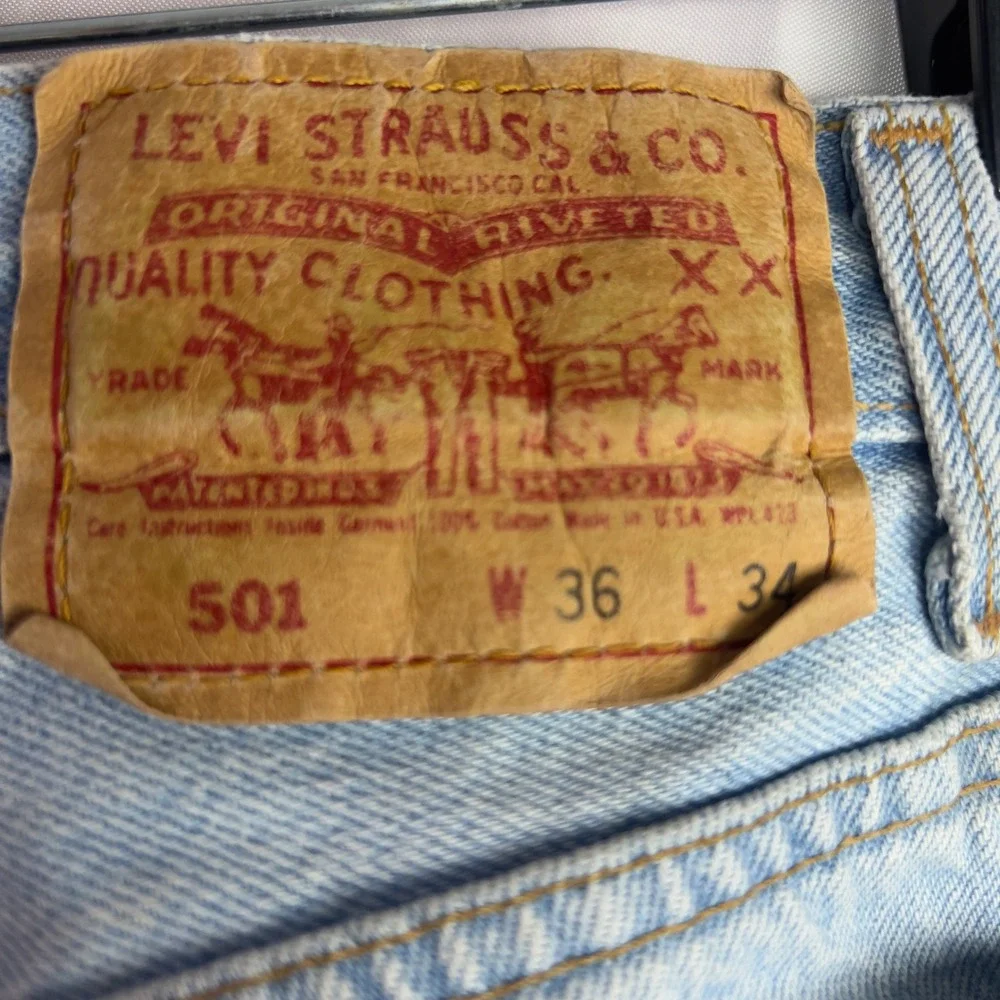 Vintage Levis 501 Light Wash Button Fly Jeans Made in USA Mens 36x34